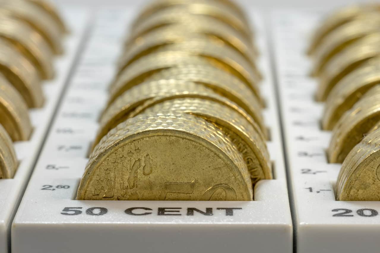 <strong>Educación financiera para ahorrar dinero en tiempos de crisis